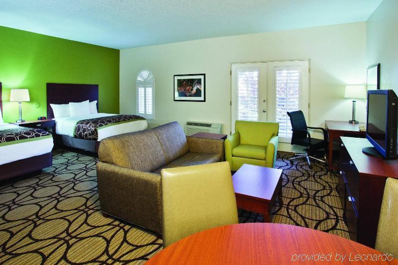 La Quinta By Wyndham Conference Center Prescott Hotel Exterior photo